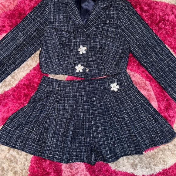 Elegant Black and blue Tweed Women's Jacket cropped blazer and Skirt Set - Picture 2 of 3